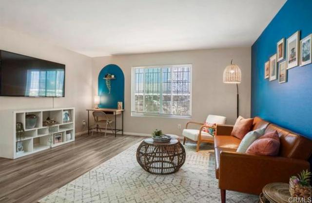 Detail Gallery Image 3 of 20 For 634 8th St #3,  Imperial Beach,  CA 91932 - 2 Beds | 1/1 Baths