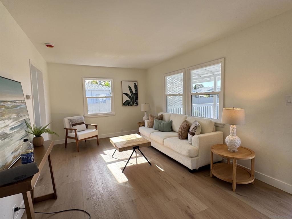 1011 Knowles Ave. - photo 5