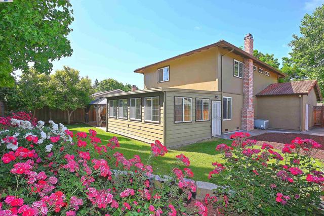 4919 Mohr Ave, Pleasanton CA: https://media.crmls.org/mediaz/ff204a65-3423-483f-ae68-7f3a906ad75c.jpg