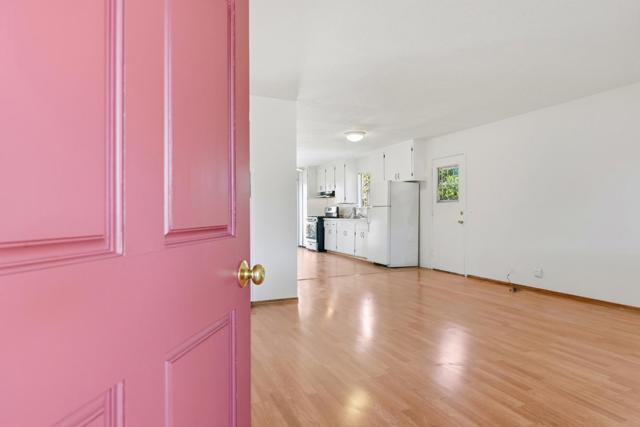 603 Warrington Avenue, Redwood City CA: https://media.crmls.org/mediaz/ff205278-1e22-452e-96e7-c4d019377c1f.jpg