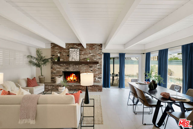 10945 Stever Street, Culver City CA: https://media.crmls.org/mediaz/ff22874c-ff12-4fa2-bceb-5651853a043e.jpg