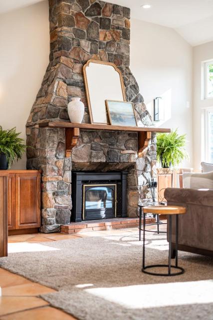 19445 Black Road, Los Gatos CA: https://media.crmls.org/mediaz/ff229e6d-5b2f-4686-be6e-09f0114718cd.jpg