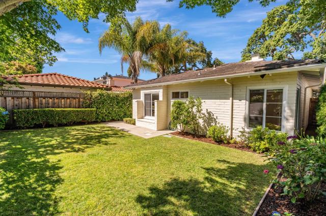 1620 Chestnut Street, San Carlos CA: https://media.crmls.org/mediaz/ff23ffc1-1e5a-4a87-b970-9163b1e01c74.jpg