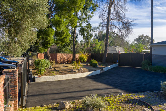 Detail Gallery Image 4 of 51 For 13615 Herrick Ave, Los Angeles,  CA 91342 - 4 Beds | 4 Baths