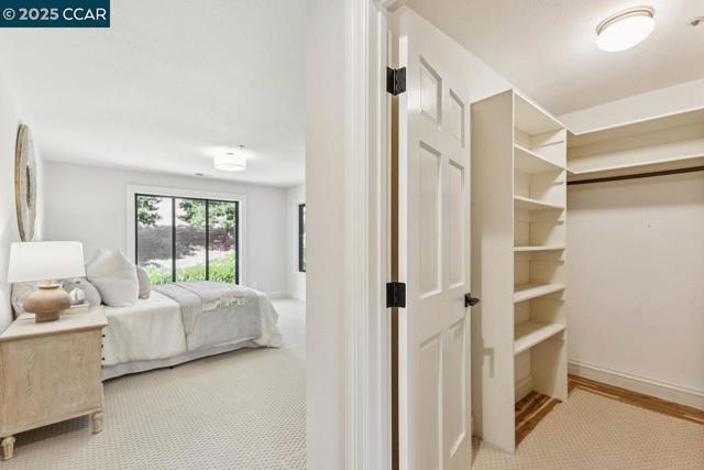 29 Brandt Dr, Moraga CA: https://media.crmls.org/mediaz/ff245373-bca5-4baf-b225-00dd3171006a.jpg
