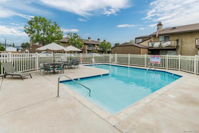 982 E Main St, El Cajon CA: https://media.crmls.org/mediaz/ff24d045-aab0-47cb-95e8-1b794785227a.jpg