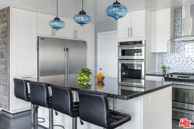 1230 Silvius Avenue, San Pedro CA: https://media.crmls.org/mediaz/ff24f32d-829b-4994-81a4-0e6bb89a9007.jpg