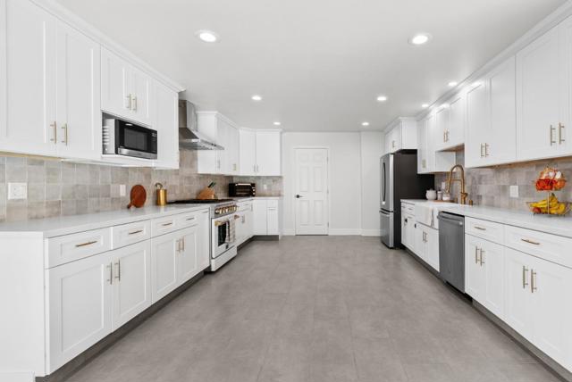 532 Moonrise Lane, Aptos CA: https://media.crmls.org/mediaz/ff250517-16ab-4a17-81e4-9a0cc6200020.jpg