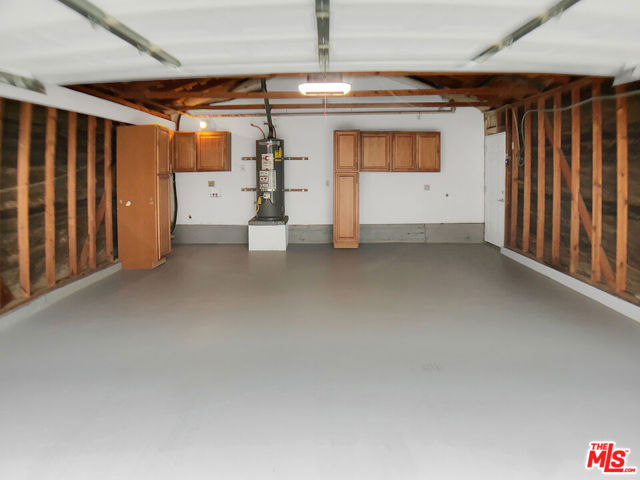 953 S Ridgecrest Circle, Anaheim CA: https://media.crmls.org/mediaz/ff25bfd5-1d79-4cd4-85d0-da8dfb5900c9.jpg