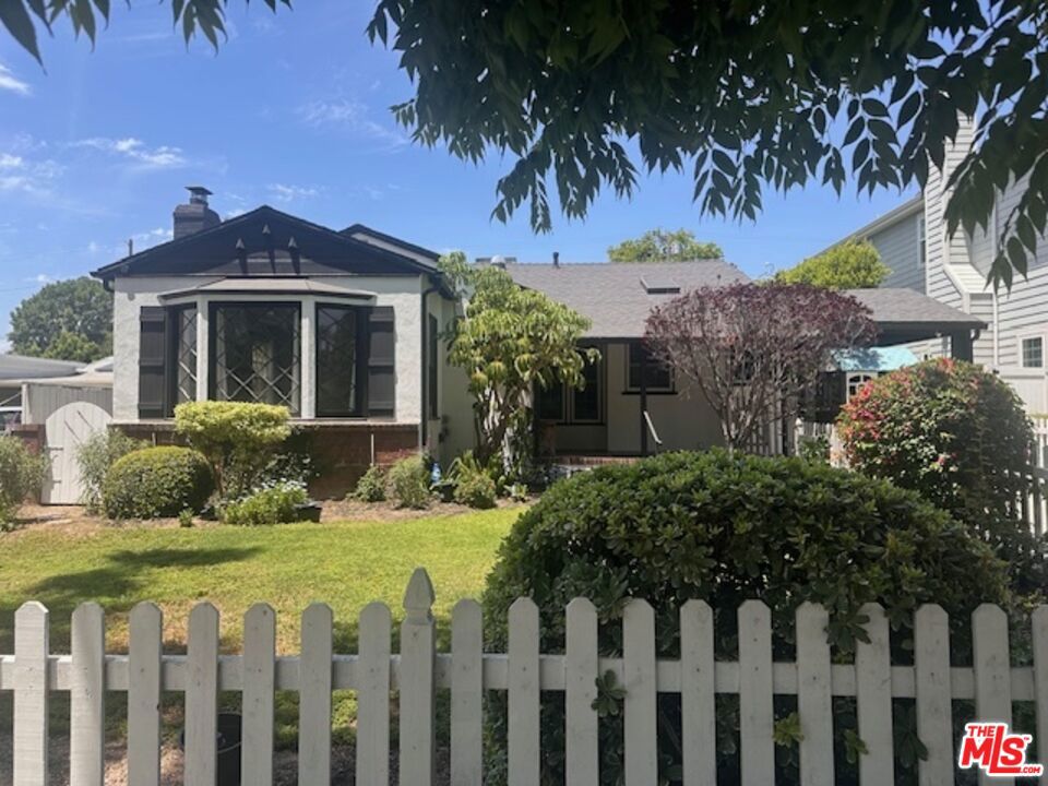 4715 Camellia Avenue
