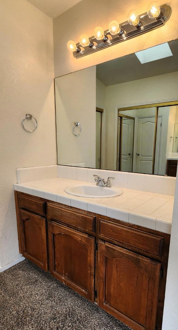 46200 Pine Meadow Drive, King City CA: https://media.crmls.org/mediaz/ff280987-73b3-40f8-988f-dd0668518ae1.jpg