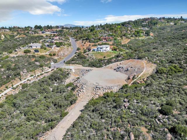2169 Corte Dorado Espuela, Alpine CA: https://media.crmls.org/mediaz/ff285344-d674-4368-92e4-0d875e59aab1.jpg
