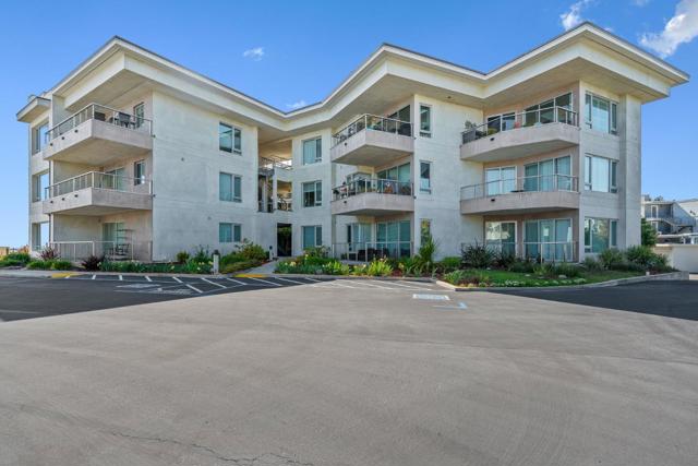890 West Cliff Drive, Santa Cruz CA: https://media.crmls.org/mediaz/ff28e0dc-2db5-42b1-860b-f0a927904b92.jpg