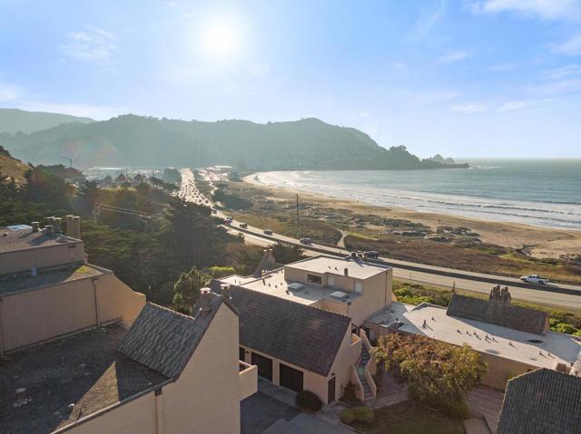 445 Roberts Road, Pacifica CA: https://media.crmls.org/mediaz/ff298df3-c7f4-44e1-b79c-171731af5074.jpg