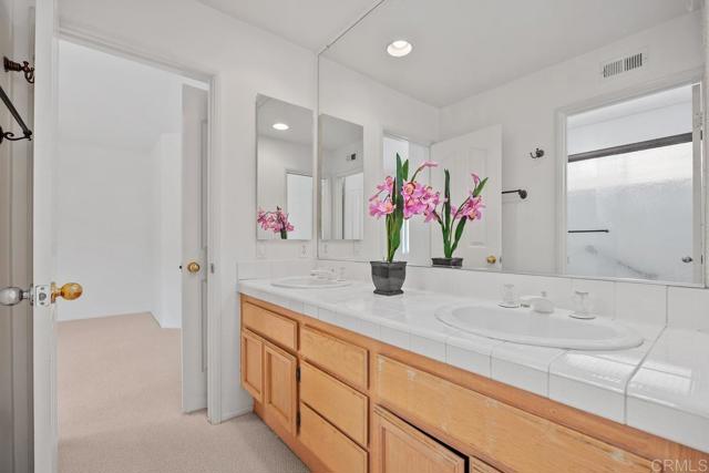 9378 Chabola Road, San Diego CA: https://media.crmls.org/mediaz/ff2a1723-0389-4602-8712-62bae287eda8.jpg