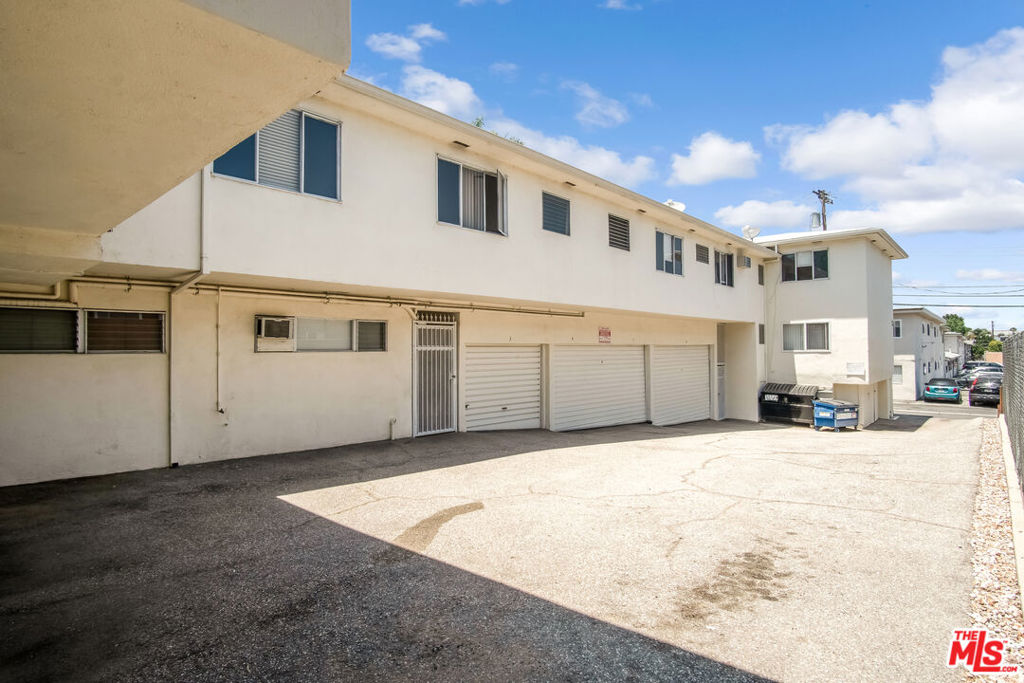 14065 Moorpark StreetSherman Oaks img 8