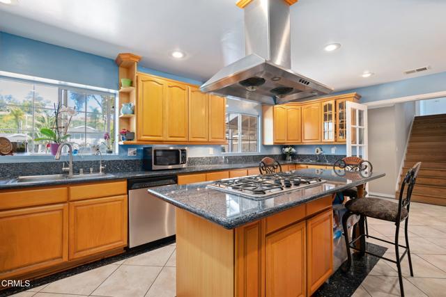 Detail Gallery Image 12 of 29 For 6555 Camino Venturoso, Goleta,  CA 93117 - 5 Beds | 3 Baths