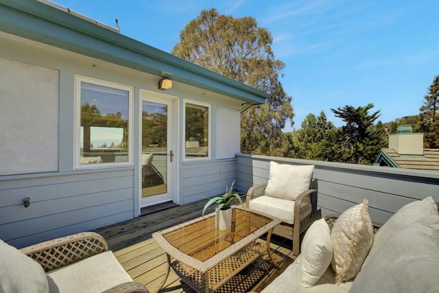 50 Hermosa Avenue, Oakland CA: https://media.crmls.org/mediaz/ff2bcaba-79da-41cc-9a9c-bf430111bb82.jpg