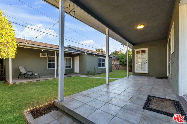 12430 Cumpston Street photo 34