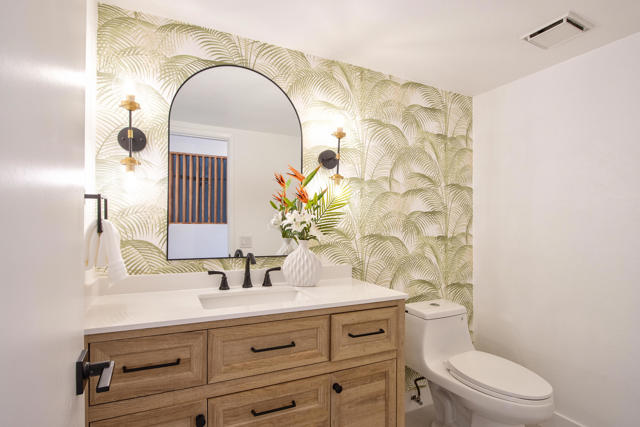Image 29 of 53 For 41690 Woodhaven Drive