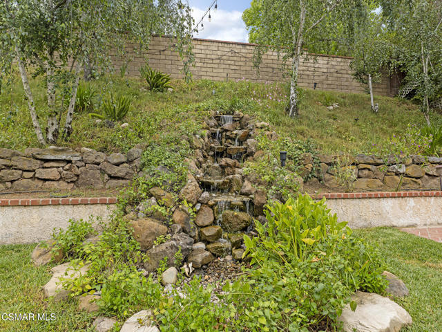 13100 View Mesa Street, Moorpark CA: https://media.crmls.org/mediaz/ff2d0629-7a91-4564-926a-10d783c7cb83.jpg