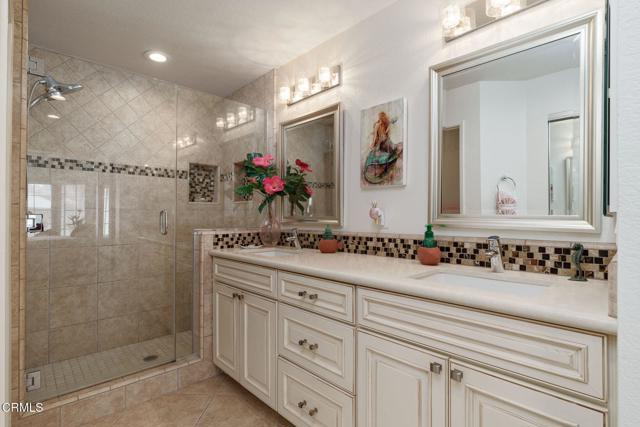 2206 Martinique Lane, Oxnard CA: https://media.crmls.org/mediaz/ff2d330d-1f86-4a46-913b-a00a99b3d126.jpg
