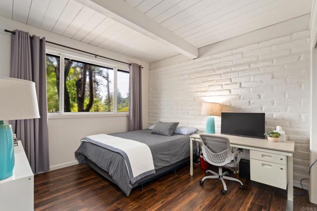 16851 Orchard Bend Road, Poway CA: https://media.crmls.org/mediaz/ff2d682a-aeac-4f29-8bc3-f19f5dac2f71.jpg