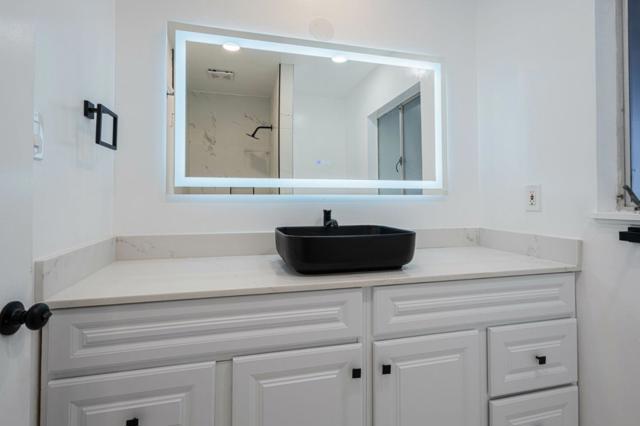 114 Iris Drive, Salinas CA: https://media.crmls.org/mediaz/ff2e350d-8f39-4115-8a81-0a0448fc41a4.jpg