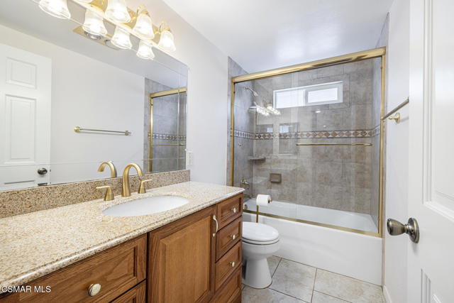 2255 Mcdonald Street, Simi Valley CA: https://media.crmls.org/mediaz/ff2eae4a-fa04-4209-9ae4-7cee2a9d707b.jpg