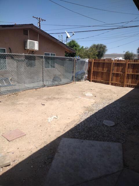 45798 Sage Street, Indio CA: https://media.crmls.org/mediaz/ff2eb1fe-ed85-482e-afc6-6c346389b551.jpg