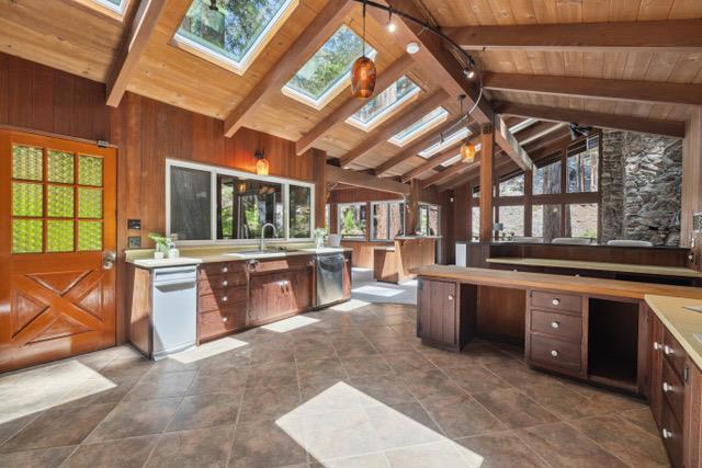 16580 Jamison Creek Road, Boulder Creek CA: https://media.crmls.org/mediaz/ff2f79ae-5f28-4365-a768-42fa4d154d85.jpg