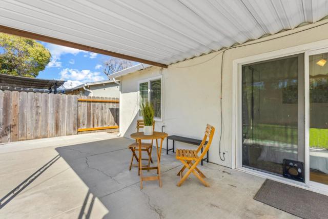 1718 Foxworthy Avenue, San Jose CA: https://media.crmls.org/mediaz/ff30542c-6611-48b6-9829-9c292ae1ee5a.jpg