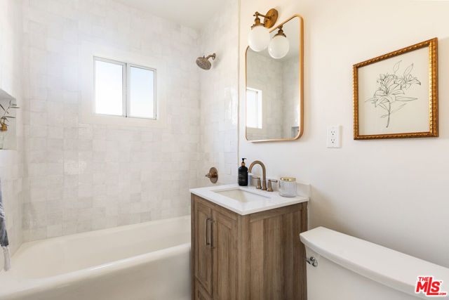 2221 Addison Way photo 11