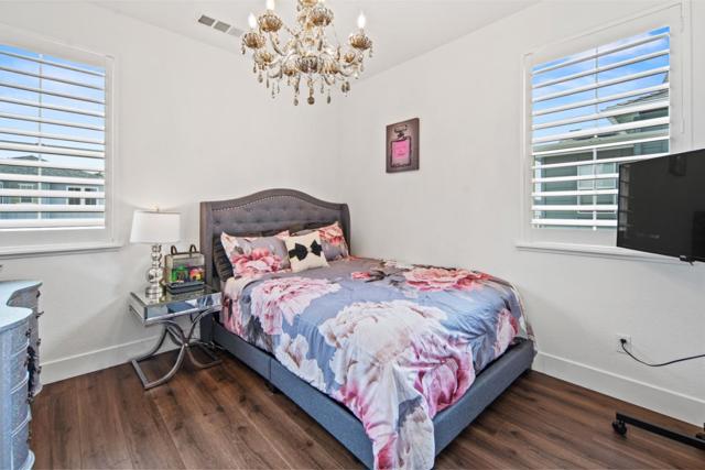287 Skyview Drive, Marina CA: https://media.crmls.org/mediaz/ff320e42-8135-41e1-807f-3507adf1eba1.jpg