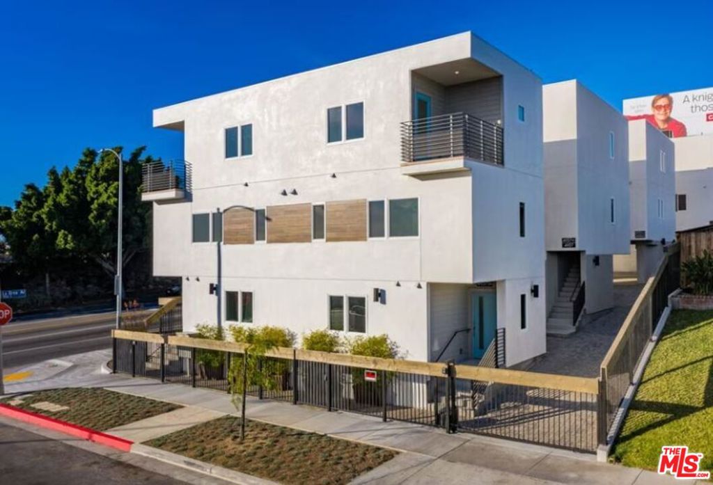 4937 W 20th Street #1/4