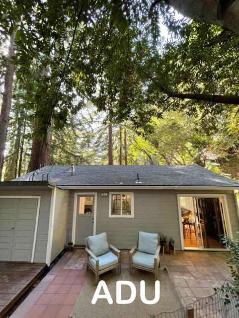 23110 Old Santa Cruz Highway, Los Gatos CA: https://media.crmls.org/mediaz/ff35e33d-77b2-4db6-b9ef-1b208d3d7ae0.jpg