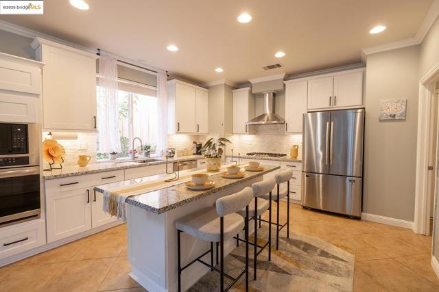 1856 Buck Mountain Court, Antioch CA: https://media.crmls.org/mediaz/ff3620ad-e51a-49a1-b267-90108fbdb776.jpg