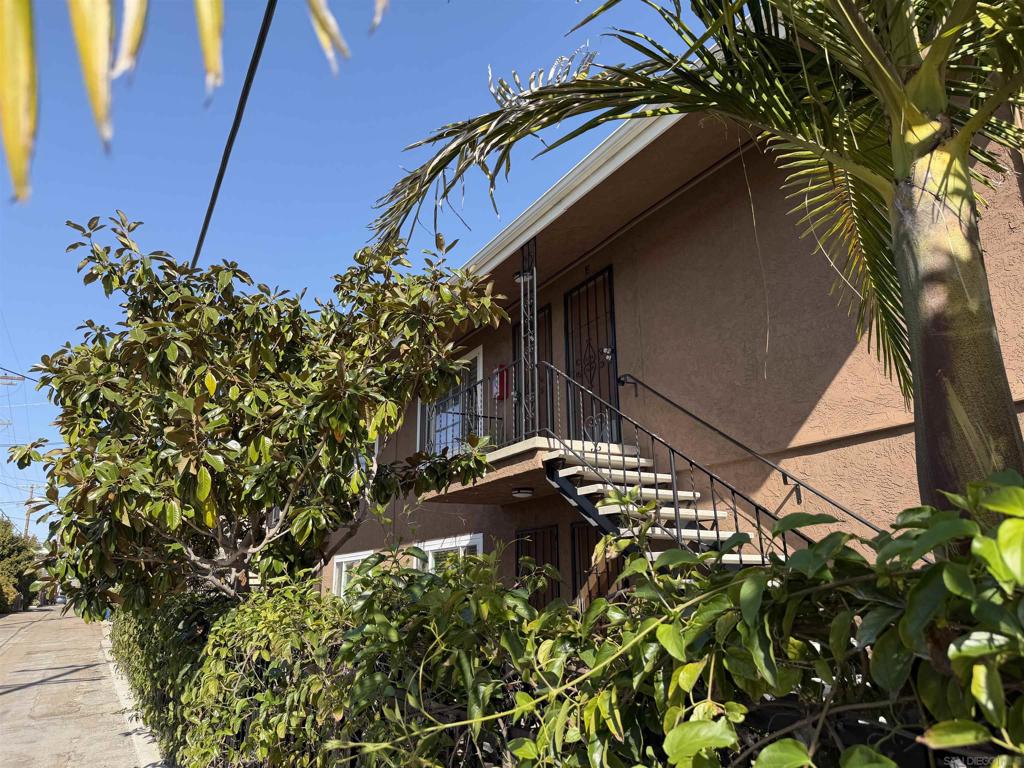 1646 Brookes Ave. - photo 2