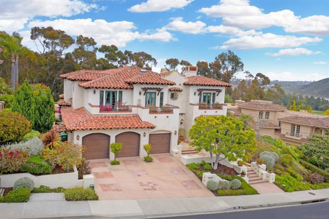 7206 Aviara Drive, Carlsbad CA: https://media.crmls.org/mediaz/ff36b14d-63a4-468e-9e91-7f85a0546c2e.jpg