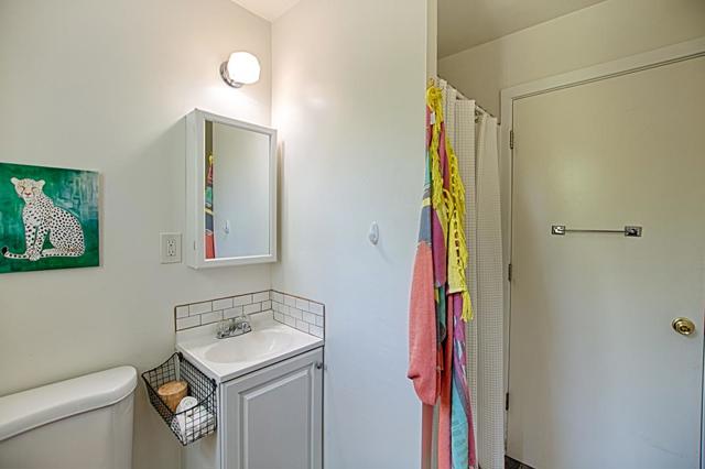 311 Mar Vista Avenue, Aptos CA: https://media.crmls.org/mediaz/ff36fc35-5271-4a1e-9ae6-8d2d23454c99.jpg