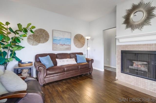 3534 Caminito El Rincon, San Diego CA: https://media.crmls.org/mediaz/ff37c9a7-b2e1-42c8-9df6-9021b725dc18.jpg