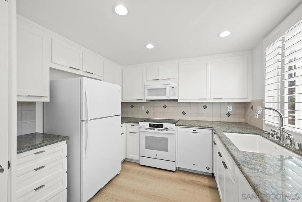 325 Sierra Ave - photo 12