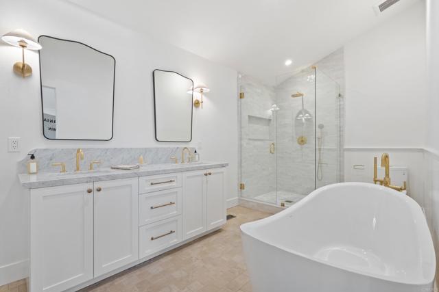 582 Rancho Santa Fe Rd, Encinitas CA: https://media.crmls.org/mediaz/ff38b5dc-a127-46b3-8c61-215cc866fc38.jpg
