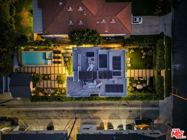 4338 Agnes Avenue, Studio City CA: https://media.crmls.org/mediaz/ff391005-a6d3-4345-be9d-4569eb28eedb.jpg