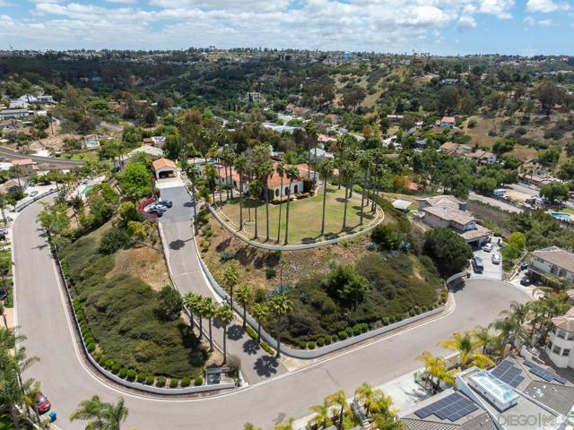 3928 La Cresta Way, Bonita CA: https://media.crmls.org/mediaz/ff39e5b5-226f-4f1f-b4e4-6f86ed9c8100.jpg