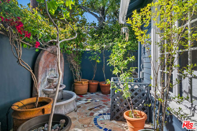 135 Ocean Way photo 5