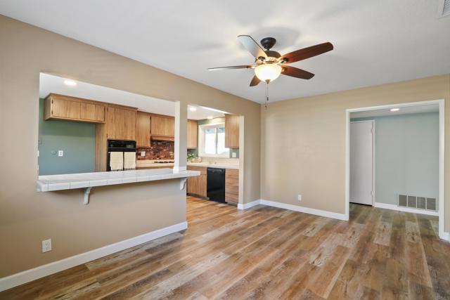 Detail Gallery Image 11 of 35 For 24842 Calle El Toro Grande, Lake Forest,  CA 92630 - 4 Beds | 2 Baths