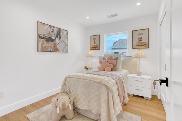 236 Ryder Street, San Mateo CA: https://media.crmls.org/mediaz/ff3c0c99-aea2-4abe-a4ec-be4a340d02b3.jpg