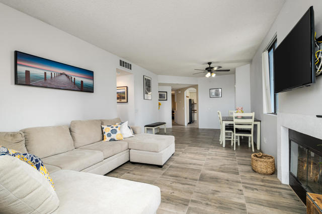 54964 Firestone, La Quinta CA: https://media.crmls.org/mediaz/ff3ca915-d39c-4578-98c5-e8f03b024517.jpg