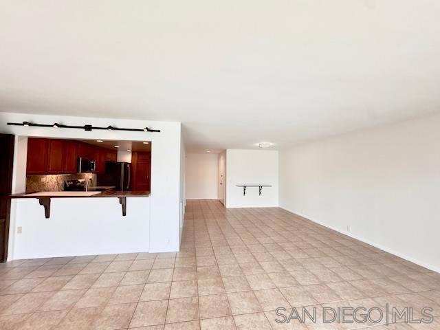 79 Antigua CT, Coronado CA: https://media.crmls.org/mediaz/ff3d29d5-b09d-437a-b137-b58a2c1da310.jpg